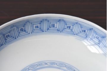 アンティーク雑貨　江戸時代後期　伊万里焼　線描染付　蓋茶碗2客セット(1)