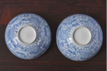 アンティーク雑貨　江戸時代後期　伊万里焼　線描染付　蓋茶碗2客セット(1)