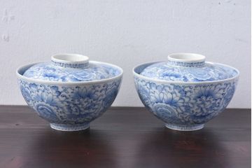 アンティーク雑貨　江戸時代後期　伊万里焼　線描染付　蓋茶碗2客セット(2)