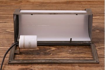 大正〜昭和期　シャビーな質感が味わい深いウォールランプ(壁掛け照明)