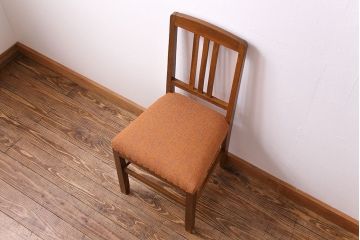 アンティーク家具　和製アンティーク　落ち着きのある色味のナラ材のチェア(椅子、ダイニングチェア)
