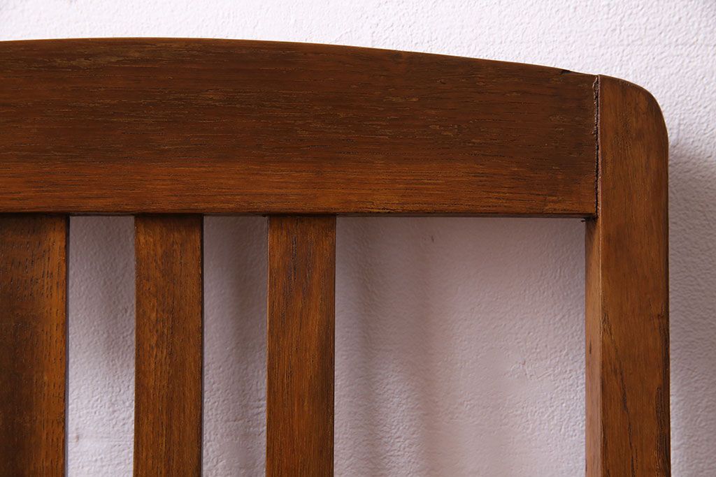 アンティーク家具　和製アンティーク　落ち着きのある色味のナラ材のチェア(椅子、ダイニングチェア)