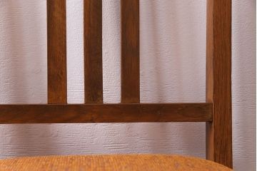 アンティーク家具　和製アンティーク　落ち着きのある色味のナラ材のチェア(椅子、ダイニングチェア)