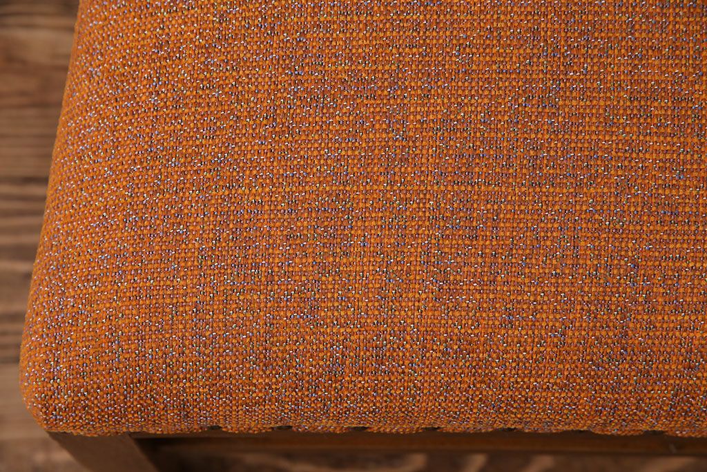 アンティーク家具　和製アンティーク　落ち着きのある色味のナラ材のチェア(椅子、ダイニングチェア)