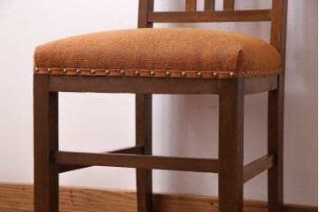 アンティーク家具　和製アンティーク　落ち着きのある色味のナラ材のチェア(椅子、ダイニングチェア)