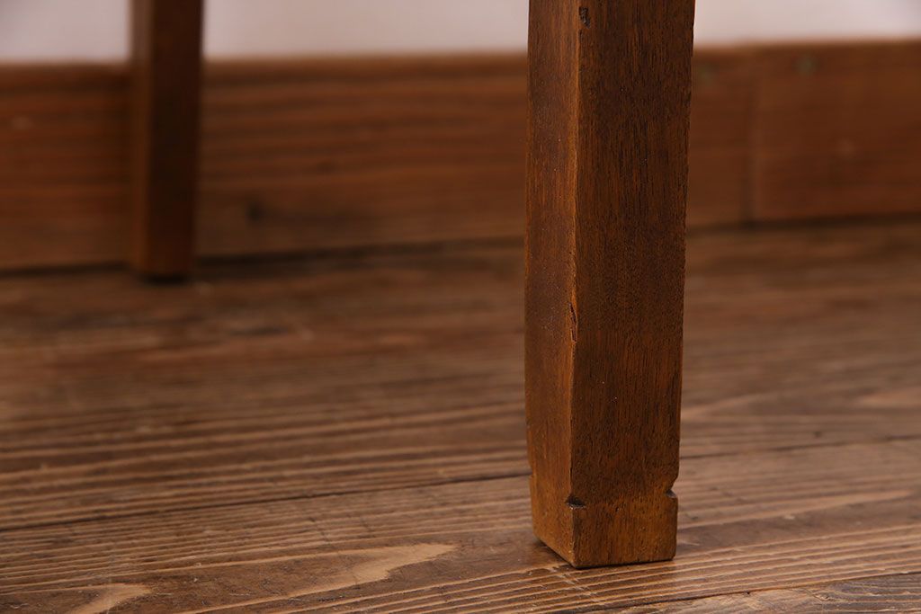 アンティーク家具　和製アンティーク　落ち着きのある色味のナラ材のチェア(椅子、ダイニングチェア)