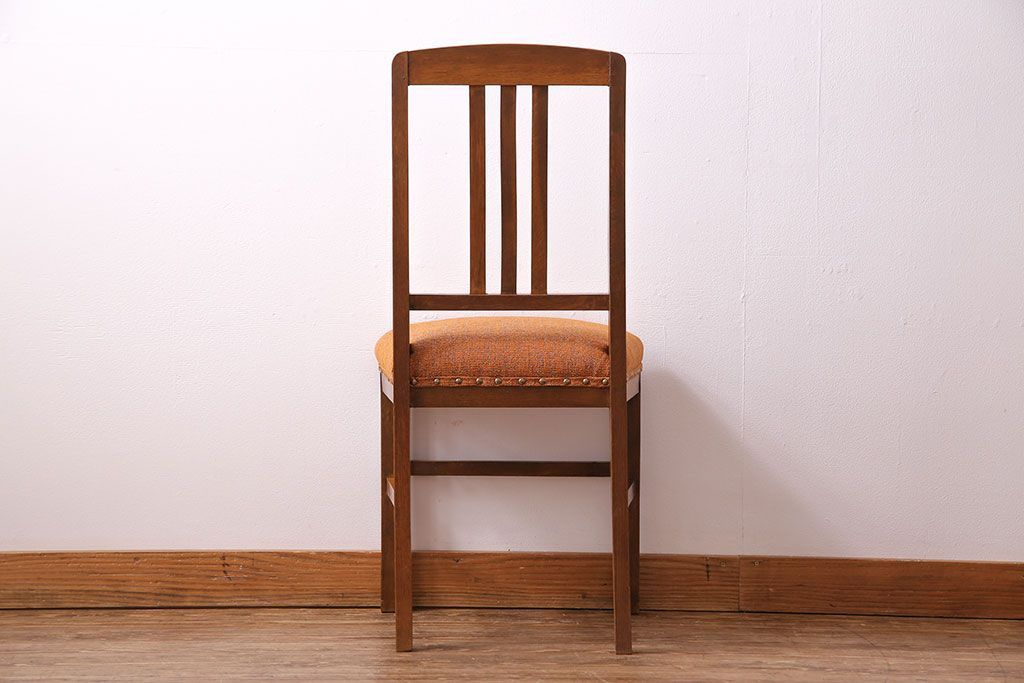 アンティーク家具　和製アンティーク　落ち着きのある色味のナラ材のチェア(椅子、ダイニングチェア)