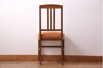 アンティーク家具　和製アンティーク　落ち着きのある色味のナラ材のチェア(椅子、ダイニングチェア)