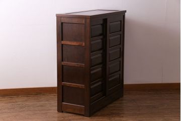 ビンテージ　松本民芸家具 落ち着いた雰囲気のA型下駄箱(収納棚)(定価約24万円)(1)