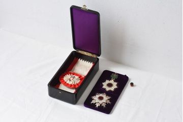 アンティーク雑貨　海軍大将所持品　勲一等旭日大綬章(勲章)(R-028141)