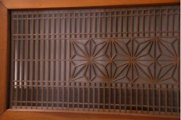 アンティーク雑貨　和製アンティーク　上品なデザインの欄間(明り取り、明かり取り)