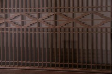 アンティーク雑貨　和製アンティーク　渋い雰囲気が魅力の欄間(明り取り、明かり取り)