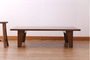 ヴィンテージ家具　ビンテージ　樺材　シンプルなデザインのリビングテーブル(ローテーブル、座卓)