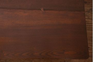 ヴィンテージ家具　ビンテージ　樺材　シンプルなデザインのリビングテーブル(ローテーブル、座卓)