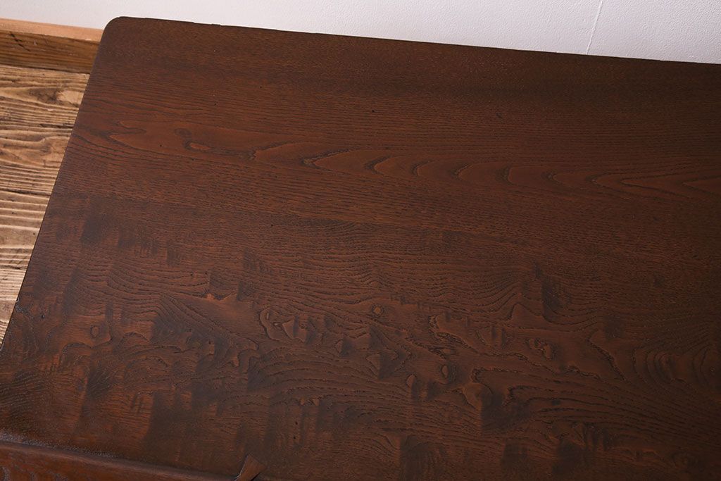 ヴィンテージ家具　ビンテージ　樺材　シンプルなデザインのリビングテーブル(ローテーブル、座卓)