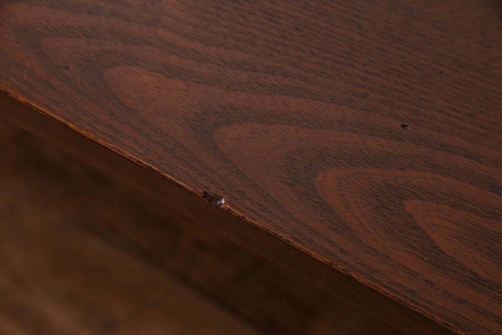 ヴィンテージ家具　ビンテージ　樺材　シンプルなデザインのリビングテーブル(ローテーブル、座卓)