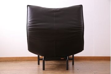 中古　Cassina(カッシーナ)　VERANDA(ヴェランダ) 黒革　1Pソファ(定価約80万円)