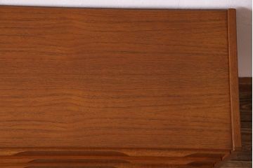 【K様ご決済用】北欧ビンテージ　チーク材　四つ脚がかわいらしい小振りのサイドチェスト(引き出し)