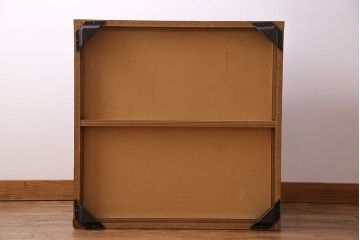 中古　カリモク　シンプルなデザインの収納付きコーナーテーブル(サイドテーブル)
