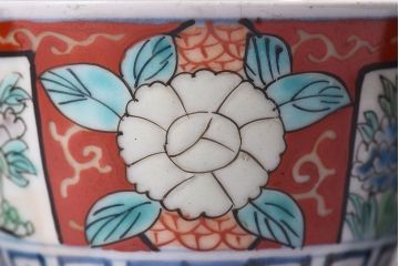 アンティーク雑貨　古民具・骨董　江戸期　華やかな古伊万里色絵染付　蕎麦猪口(湯呑、向付)