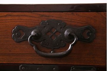 アンティーク家具　骨董・古民具　前面ケヤキ材　堂々とした佇まいの松本帳場箪笥(時代箪笥)