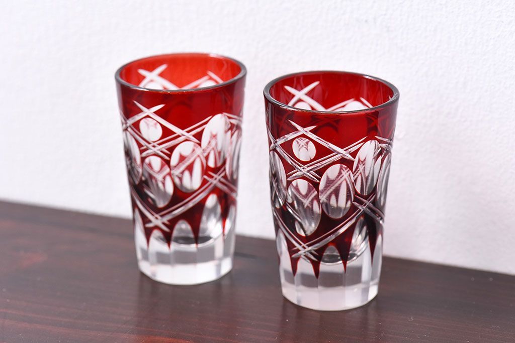 アンティーク雑貨　昭和初期　和モダンな雰囲気漂う切子ショットグラス(酒器)2個セット(1)