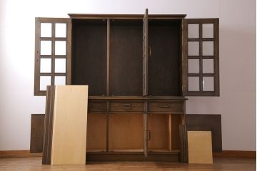 ビンテージ　永田良介商店　気品あふれる佇まいの格子型3枚扉食器棚(カップボード、飾り棚、収納棚)(定価約126万円)