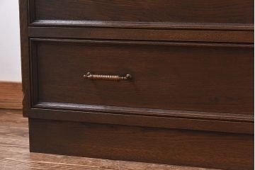 ヴィンテージ家具　ビンテージ　永田良介商店　優雅な雰囲気漂う大型チェスト(整理箪笥、タンス、引き出し)