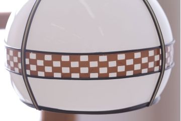和製アンティーク　ベークライト製　市松模様の飾りがレトロな趣きのペンダントライト(天井照明、吊り下げ照明)