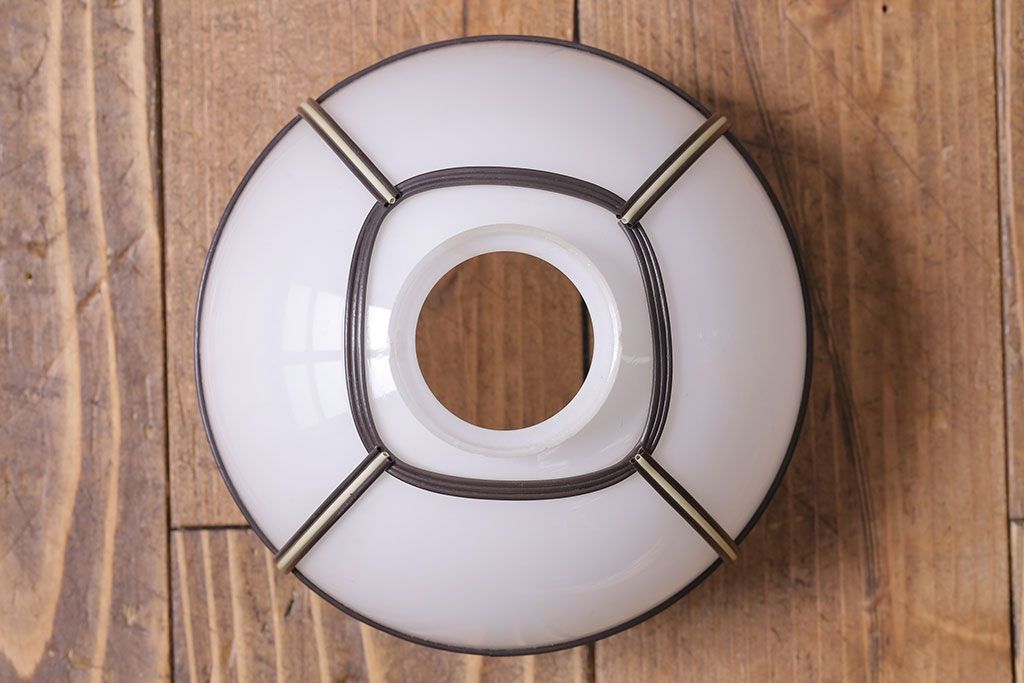 和製アンティーク　ベークライト製　市松模様の飾りがレトロな趣きのペンダントライト(天井照明、吊り下げ照明)