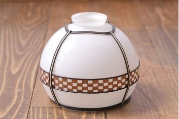 和製アンティーク　ベークライト製　市松模様の飾りがレトロな趣きのペンダントライト(天井照明、吊り下げ照明)