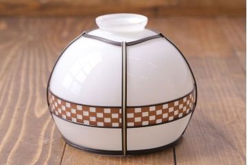 和製アンティーク　ベークライト製　市松模様の飾りがレトロな趣きのペンダントライト(天井照明、吊り下げ照明)