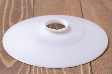 昭和レトロ　素朴な雰囲気が魅力の昔懐かしい平笠シェードのペンダントライト(天井照明、吊り下げ照明)(3)