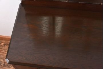 アンティーク家具　1920年頃　オーク材　クラシカルな雰囲気漂う小振りなドレッシングチェスト(ドレッサー)