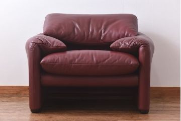 中古　Cassina(カッシーナ)　MARALUNGA(マラルンガ)　本革　FY革　1Pソファ(定価約100万円)