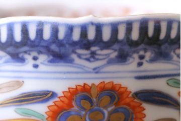 江戸期　華やかな色合いが目を引く色絵向付(和食器)(3)