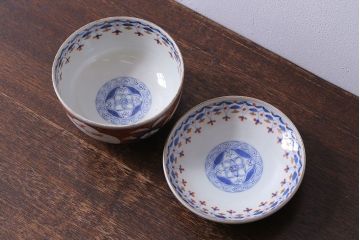 江戸期　大明成化年製　古伊万里　赤絵南蛮図染付　蓋茶碗(2)