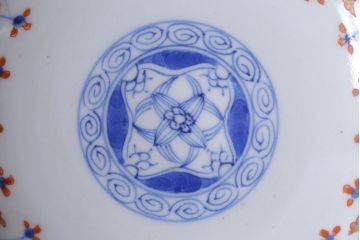 江戸期　大明成化年製　古伊万里　赤絵南蛮図染付　蓋茶碗(2)
