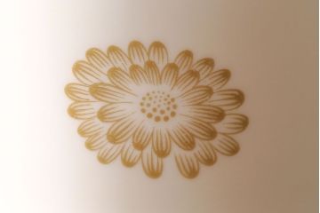 アンティーク雑貨　オールドノリタケ(Noritake、則武、日陶)　花柄と角ばった取っ手が可愛らしいレトロなポット