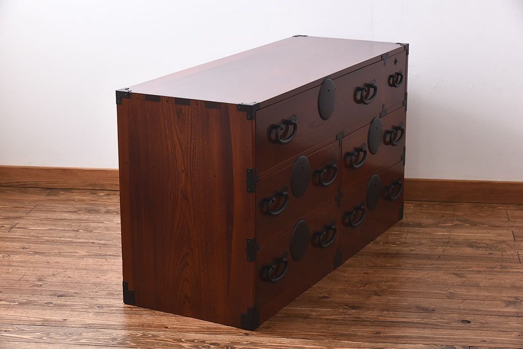 中古　前面ケヤキ材　漆塗りが美しいローチェスト(ローボード、和タンス、引き出し)(定価約45万円)