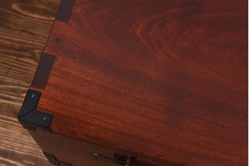 中古　前面ケヤキ材　漆塗りが美しいローチェスト(ローボード、和タンス、引き出し)(定価約45万円)