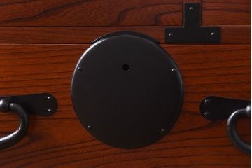 中古　前面ケヤキ材　漆塗りが美しいローチェスト(ローボード、和タンス、引き出し)(定価約45万円)