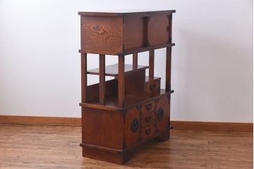 中古 伝統民芸家具 岩谷堂箪笥　風格のある茶棚(飾り棚、戸棚)(定価約30万円)
