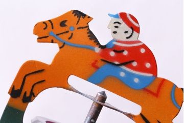 アンティーク雑貨　昭和レトロ　タイガー商会　T.K　ジョッキーゴマ(輸出用)(3)