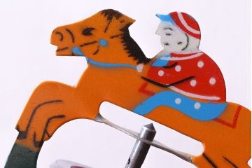 アンティーク雑貨　昭和レトロ　タイガー商会　T.K　ジョッキーゴマ(輸出用)