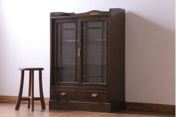 アンティーク家具　昭和初期　モールガラス　ナラ材　落ち着いた雰囲気漂う本箱(収納棚、食器棚)