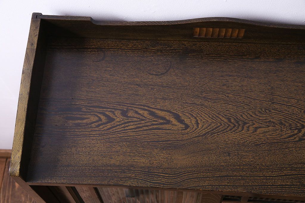 アンティーク家具　昭和初期　モールガラス　ナラ材　落ち着いた雰囲気漂う本箱(収納棚、食器棚)