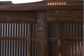 アンティーク家具　昭和初期　モールガラス　ナラ材　落ち着いた雰囲気漂う本箱(収納棚、食器棚)