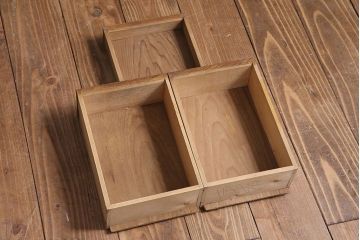 レトロ家具　昭和レトロ　小ぶりで可愛らしいライティングビューロー(デスク、簿記机、在宅ワーク、在宅用子供机)
