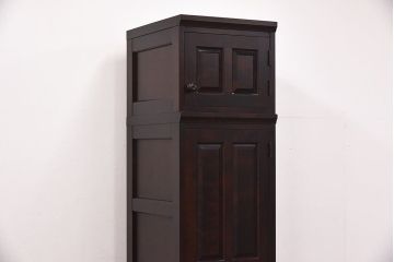 中古　北海道民芸家具　細身のサイズが珍しいワードローブ(収納棚、キャビネット)